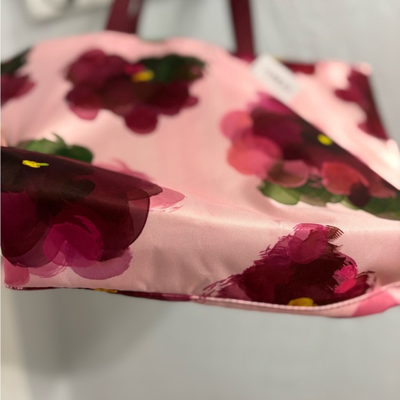 Clinique Pink Floral Tote with Burgundy Handles and Makeup Bag NWT - Picture 4 of 12